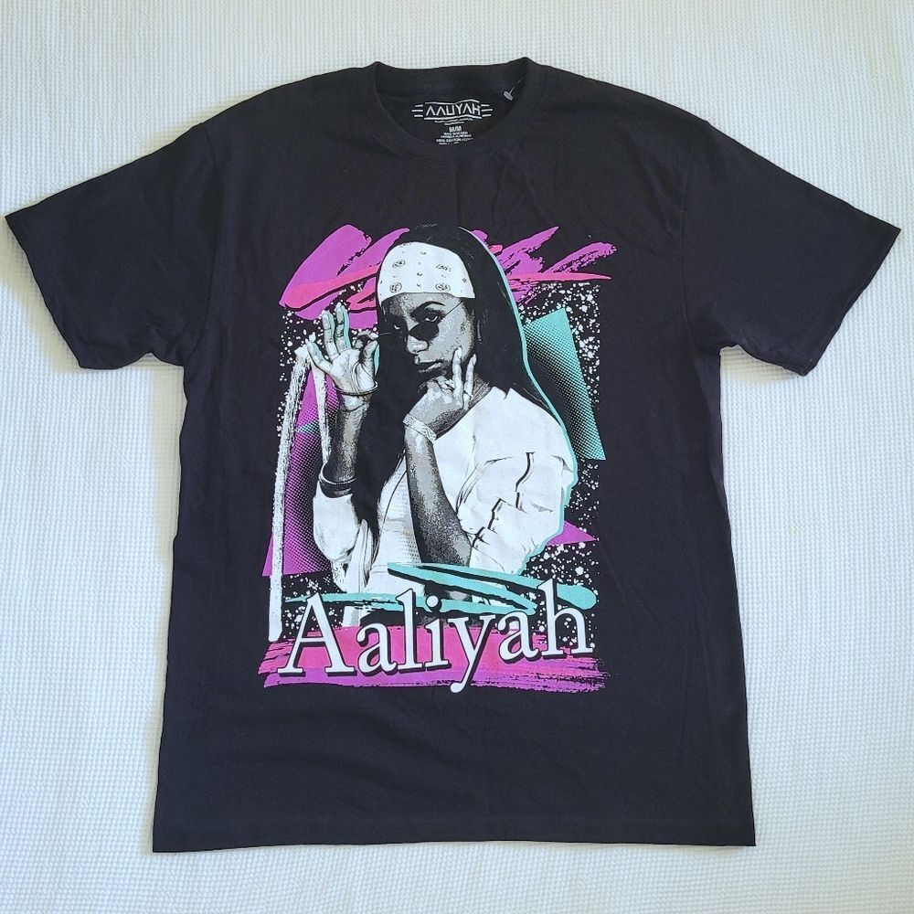Aaliyah🎶 Graphic Tee👕 - NWOT